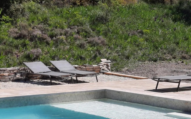 Studios indépendants dans grand Domaine en pleine nature