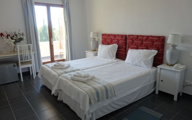 Lagou Raxi Country Hotel