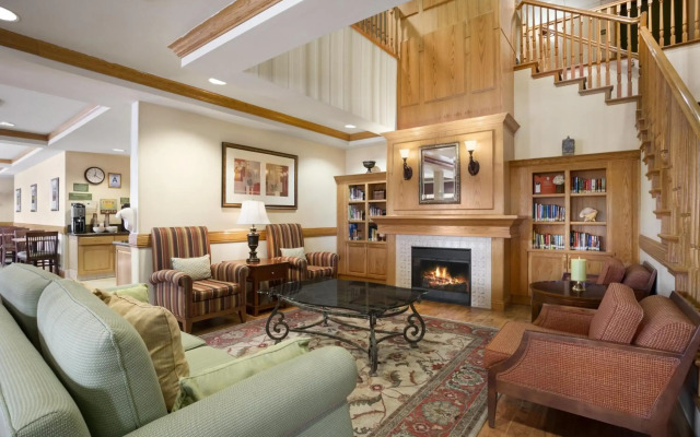 Holiday Inn Hotel & Suites Barstow by IHG