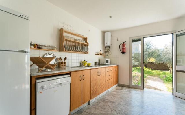 Casa de las Letrinas Baja