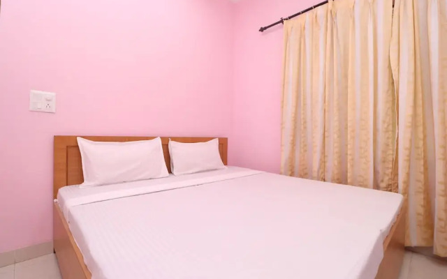 Spot On 39951 Multani Residency