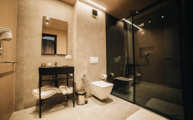AMR Hotel