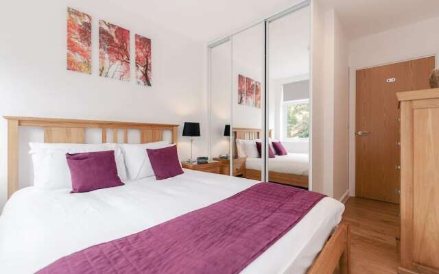 Roomspace Apartments -Swan House