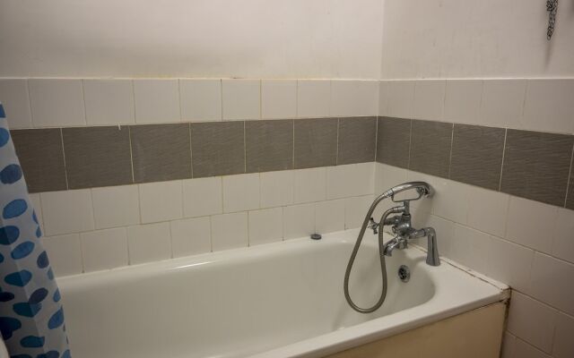 67 Hafton Road