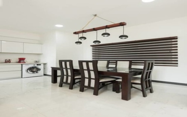 Sea View Apartment