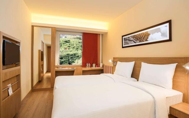 ibis Kochi City Centre Hotel