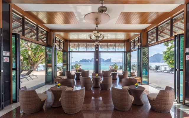 Phi Phi Long Beach Resort & Villa