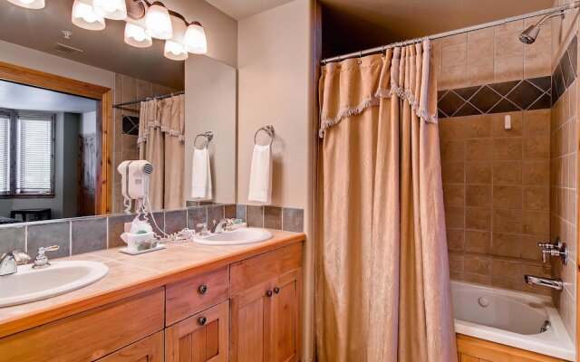 Torian Plum Creekside 417