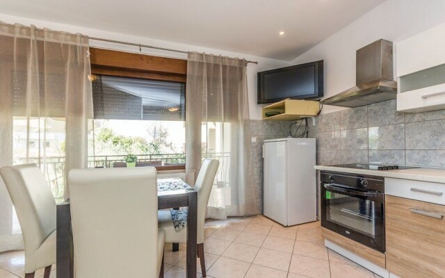 Apartment 1695