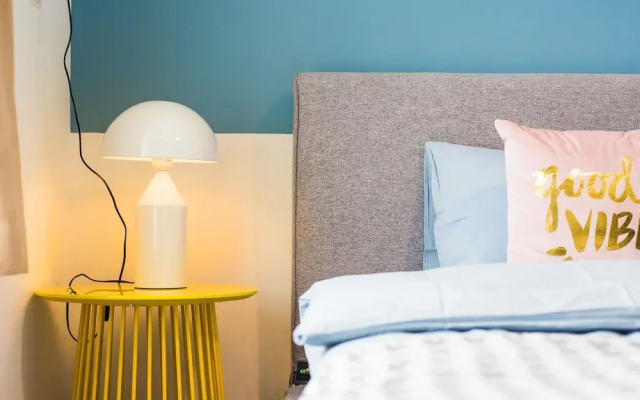 Locals Boutique Apartment Jiuzhou Port.3