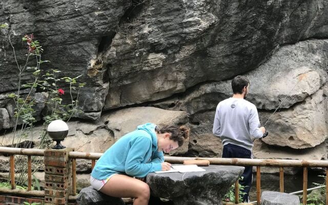 Trang An Mountain House - Hostel