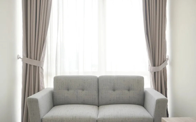 Strategic And Comfy Studio Menteng Park Apartment