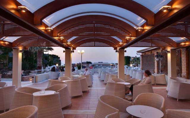 Bella Beach - All Inclusive