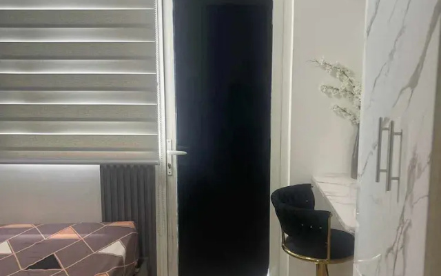 Metros Hideaway Shore Tower B