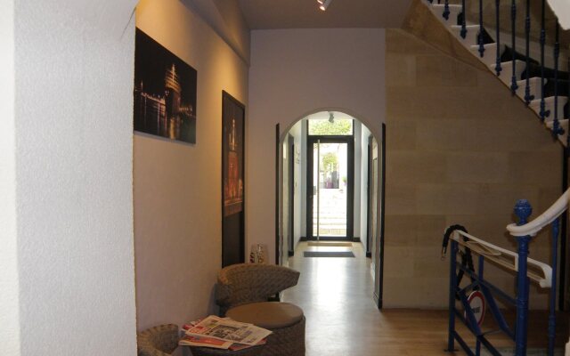 Aquitain Hotel