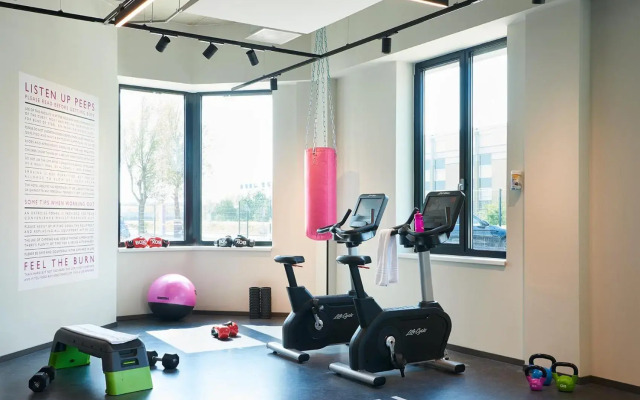 Moxy Amsterdam Schiphol Airport