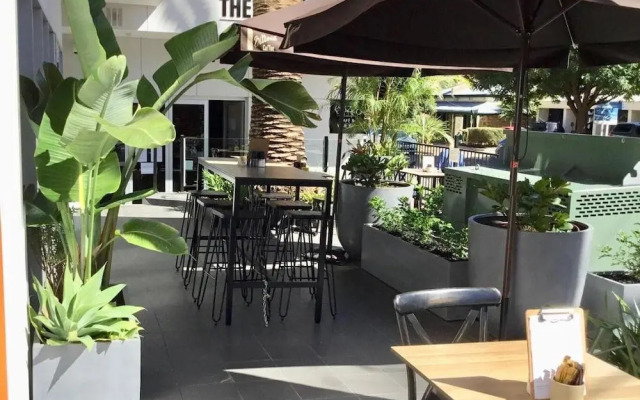 The Palms Apartments