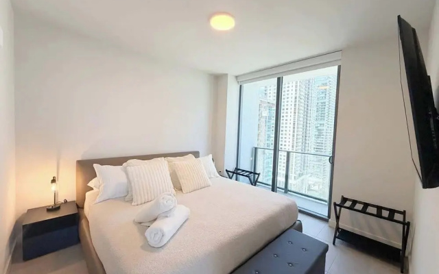 501 First Bayfront