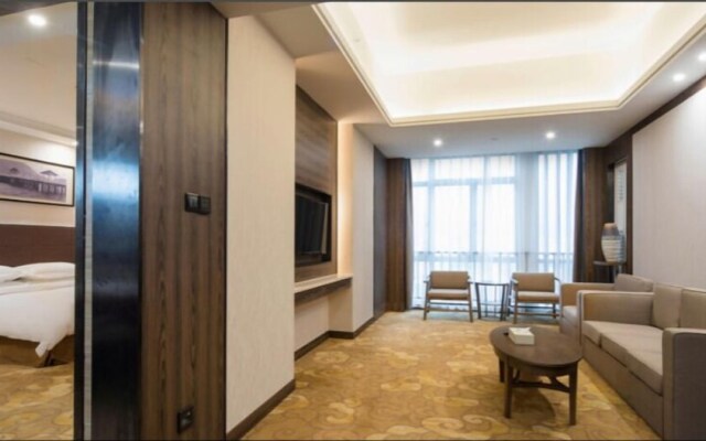 Vienna International Hotel Shenzhen Bantian Huancheng Nan Road