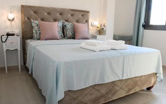 Theano Luxury Suites
