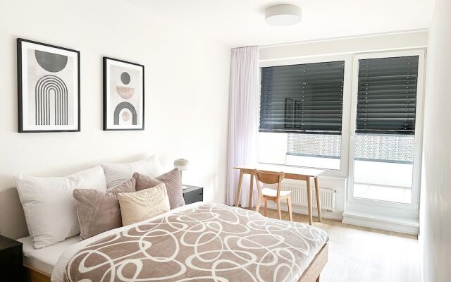 Charming Holesovice Apartment