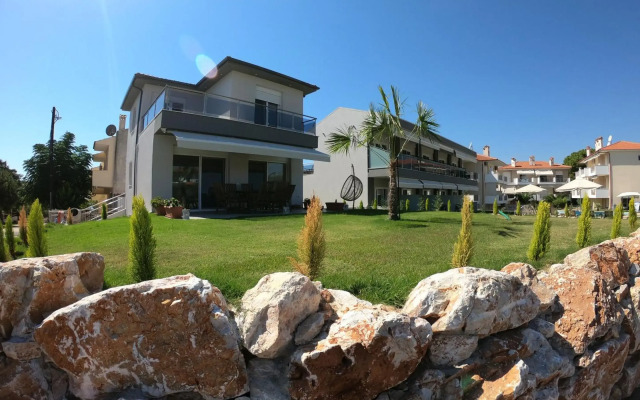 Finikas Garden Beach Resort Nikiti