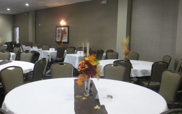Holiday Inn Express Salinas by IHG