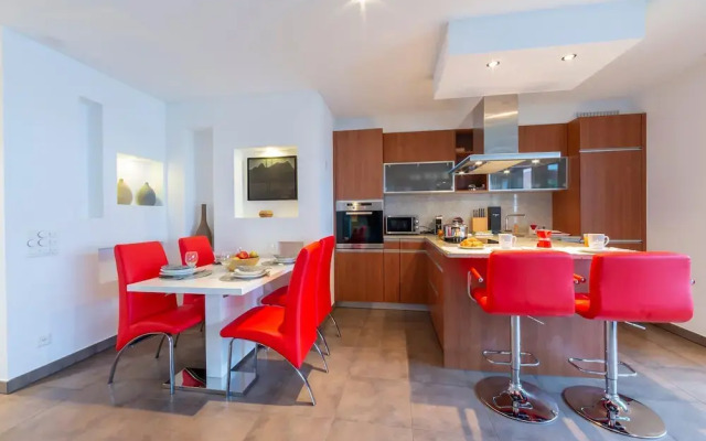 Art Apartment in Locarno
