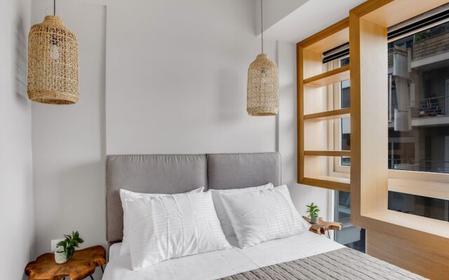 Sanders Old Port - Adorable 1-bdr. Apt. w/ Balcony