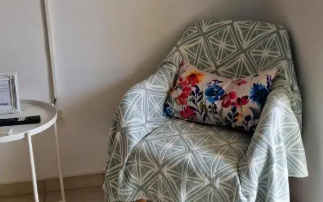 Quiet apartment with easy access to attractions.