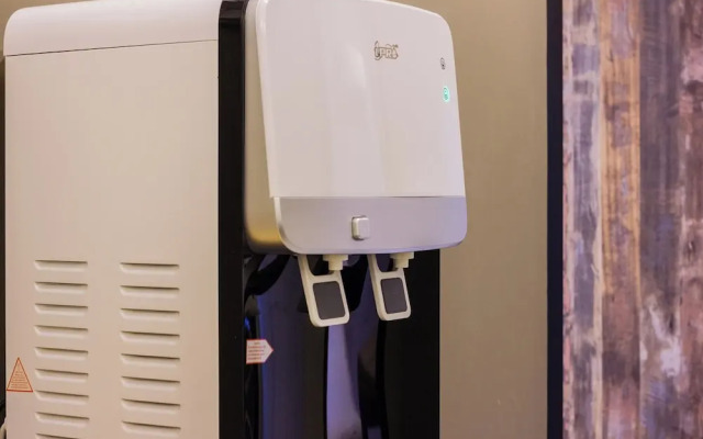 Great 5BR Garden Inn by uBook