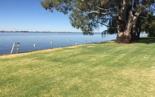 Waterview- Stoneleigh at Yarra