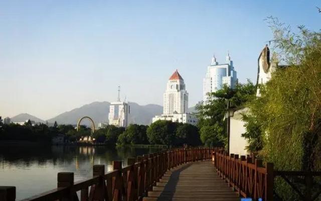JING YUE Hotel (Zuohai Park, Xihu, Fuzhou)