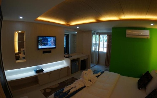 TT Naiyang Beach Phuket