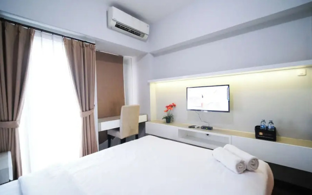 Homey and Simple Studio at Tanglin Supermall Mansion Apartment