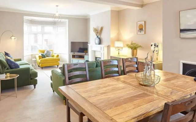 Host Stay Randolph House