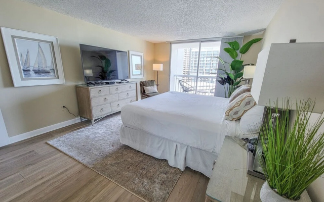 1003 South Hampton 2 Bedroom Condo, Myrtle Beach