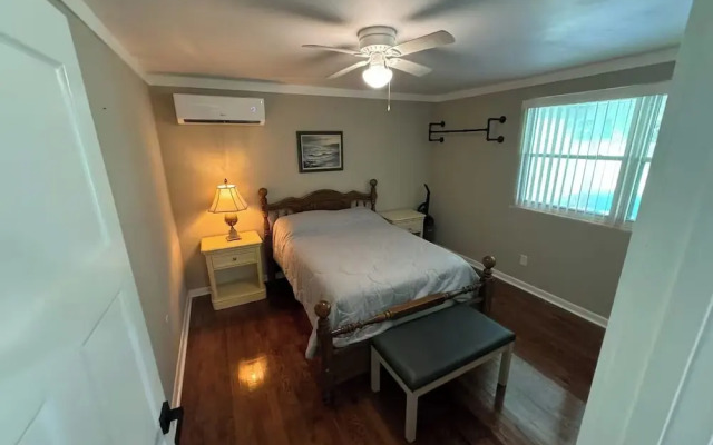 Pet-friendly 2BR Free Parking & Wi-fi