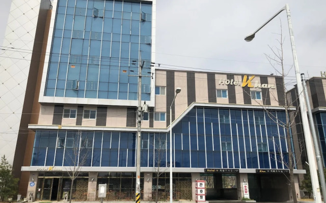 Khan Hotel