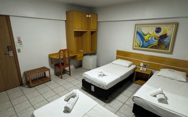 Hotel Gemeos