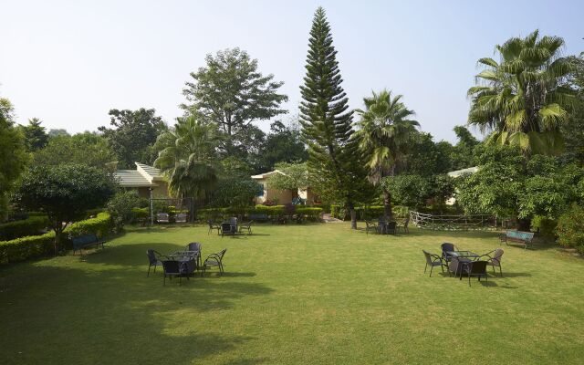 Aacorn Hideaway Resort & Spa