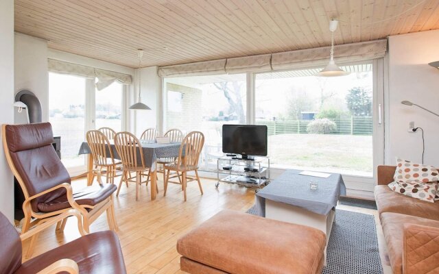 Spacious Holiday Home in Slagelse Whirlpool and Sauna