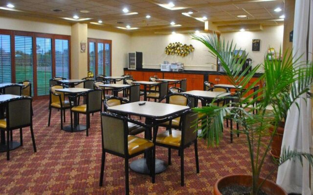 Comfort Inn & Suites Madison East Interstate I-90