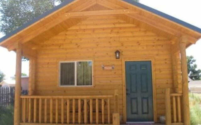 Pine Tree Inn and Bakery