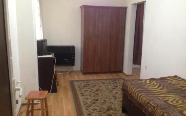 WOHNUNG