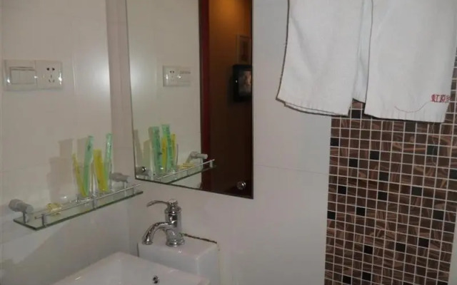 Home Inns Shanghai Liuzhou Road Everbright Exhibition Center Branch