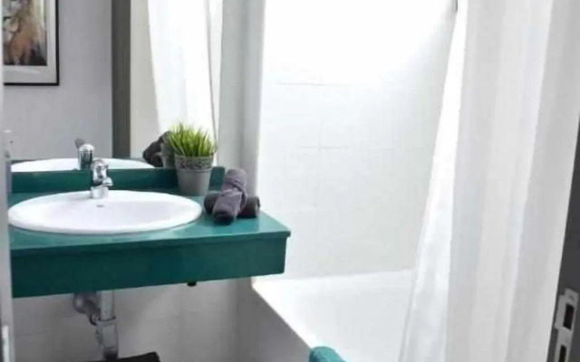 Holyhome apartment 204