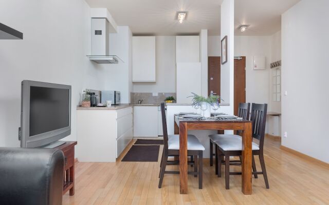 Apartment for Four in Warsaw by Renters