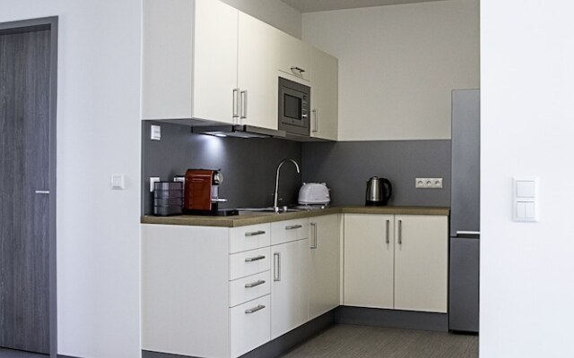 Prime Apartments and Rooms