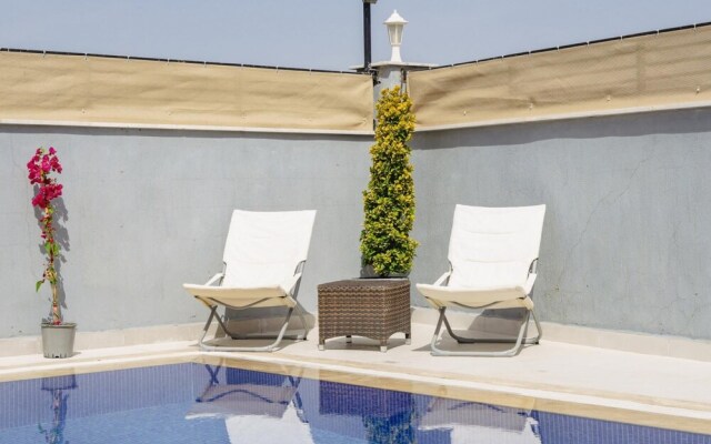 Villa With Jacuzzi Private Pool Garden in Serik